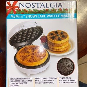 🆕Nostalgia MyMini Snowflake Waffle maker